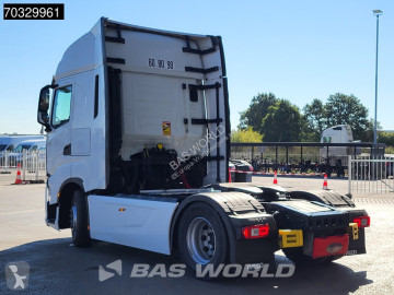 Влекач Iveco S-Way 480 4X2 New Tyres! Retarder Standklima Navi ACC