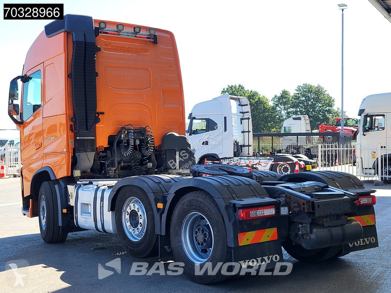 جرار Volvo 6X2 Globe Lift+Lenk Retarder...