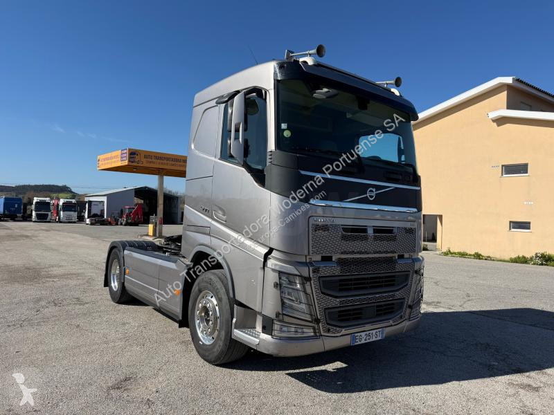 جرار Volvo 500
