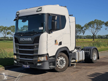 Влекач Scania R450