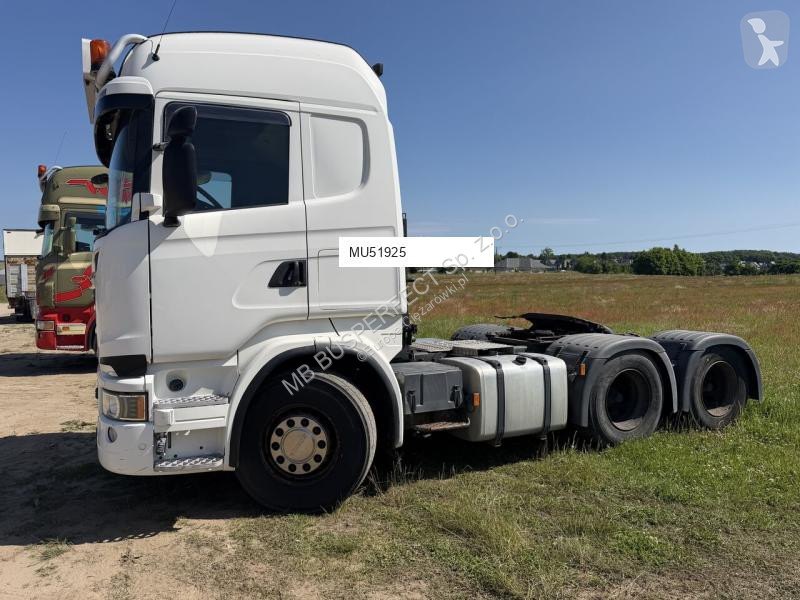 Влекач Scania R560