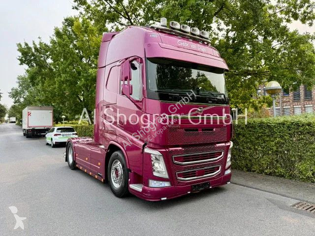جرار Volvo 500 Globetrotter/Voll...