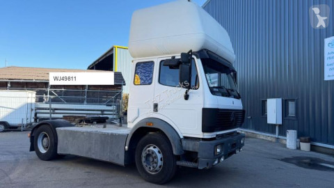 Mercedes tractor unit