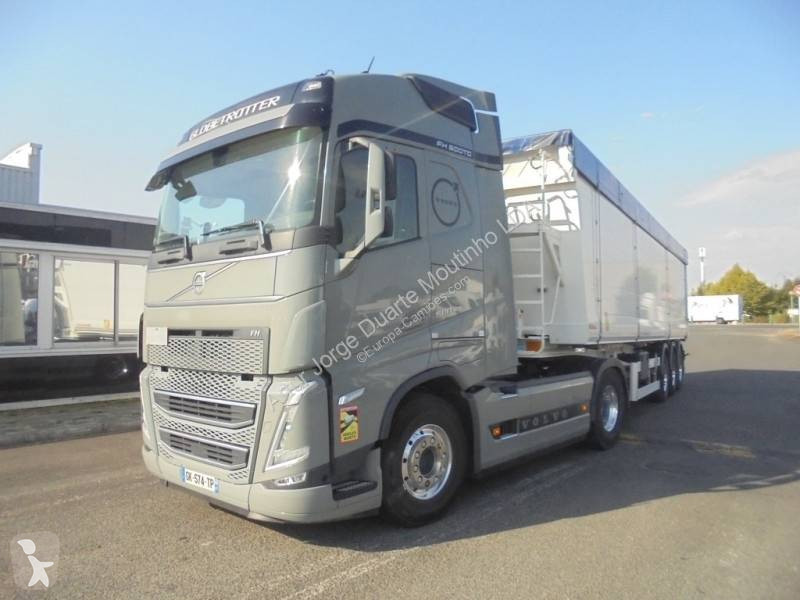 جرار Volvo