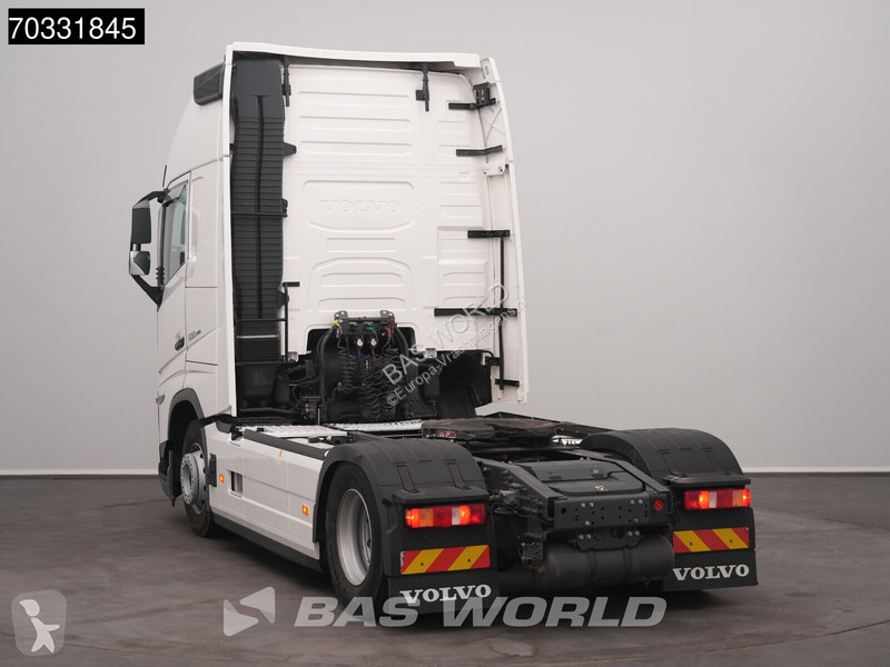 جرار Volvo 500 4X2 XL 2x Tanks Standklima ACC APK