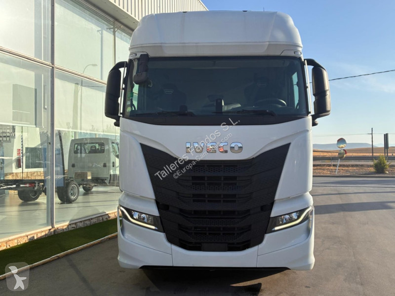 Traktor Iveco  490 AUTOMATICO CON INTARDER