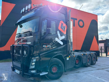 جرار Volvo