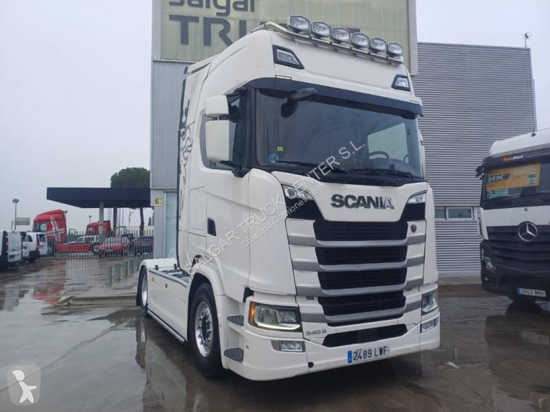 جرار Scania