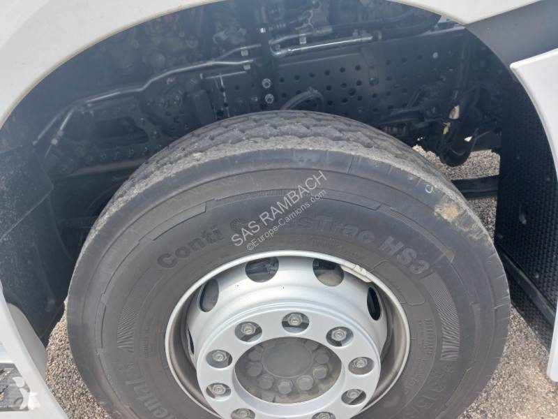 جرار Mercedes