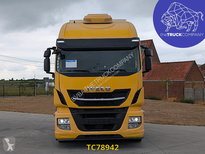Tracteur Iveco 440 S48