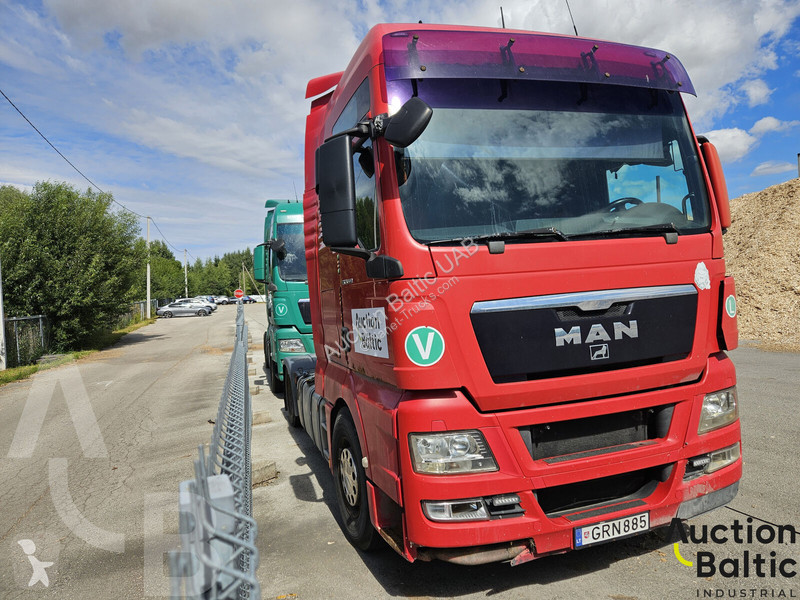Cap tractor MAN 18.440