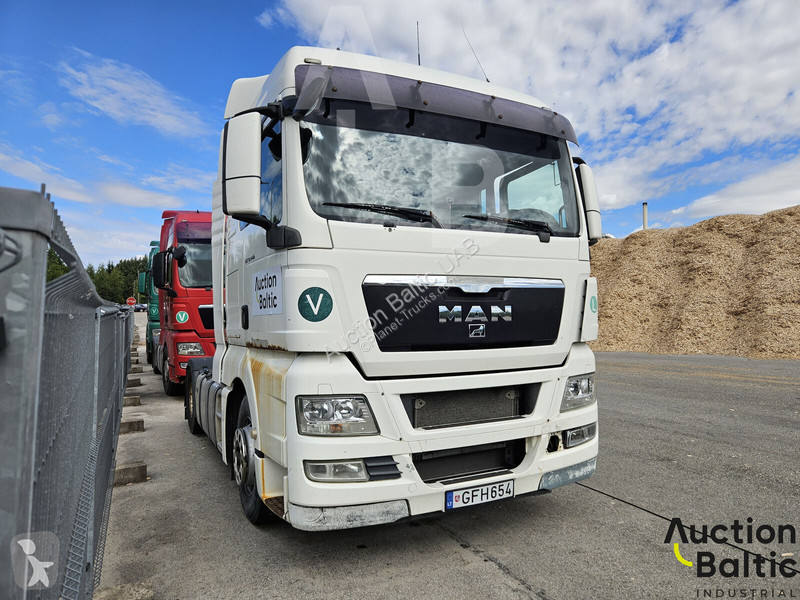 Cap tractor MAN 18.440