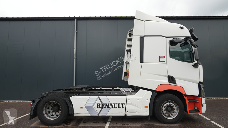 Cap tractor Renault T 460 comfort tractor unit