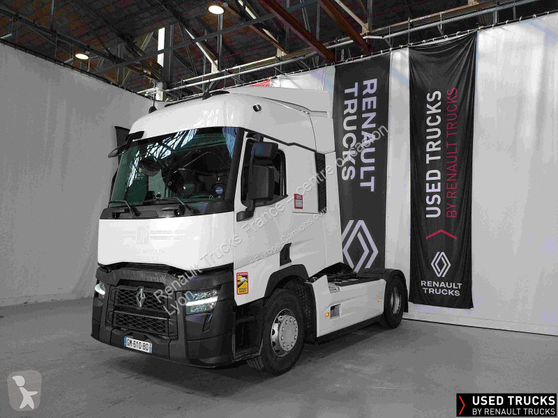 Nyergesvontató Renault