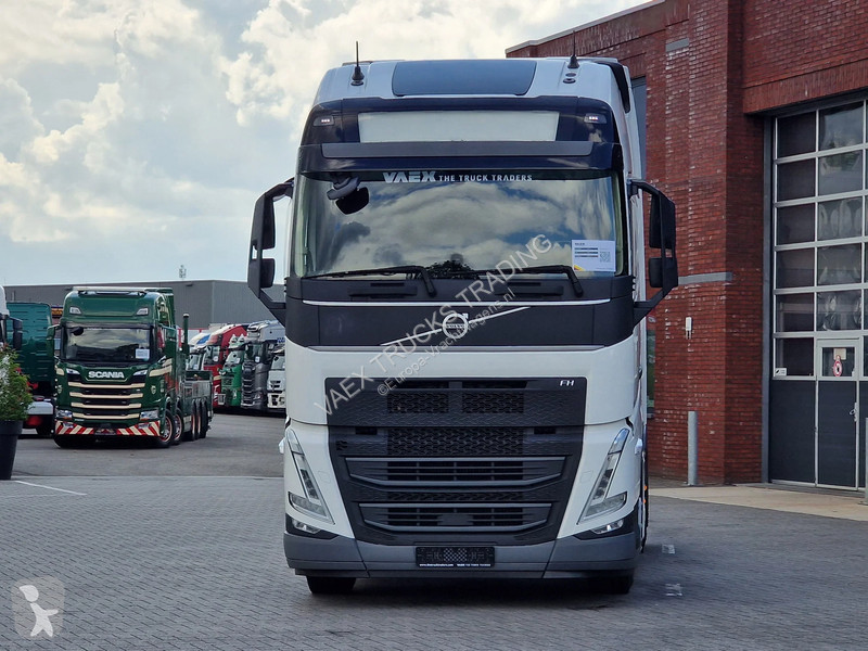Tracteur Volvo 13460 Globetrotter XL 4x2 - I...