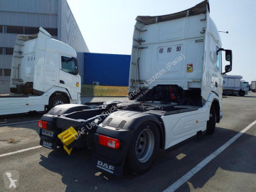 Cabeza tractora DAF