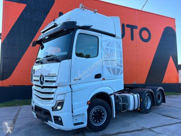 Cabeza tractora Mercedes