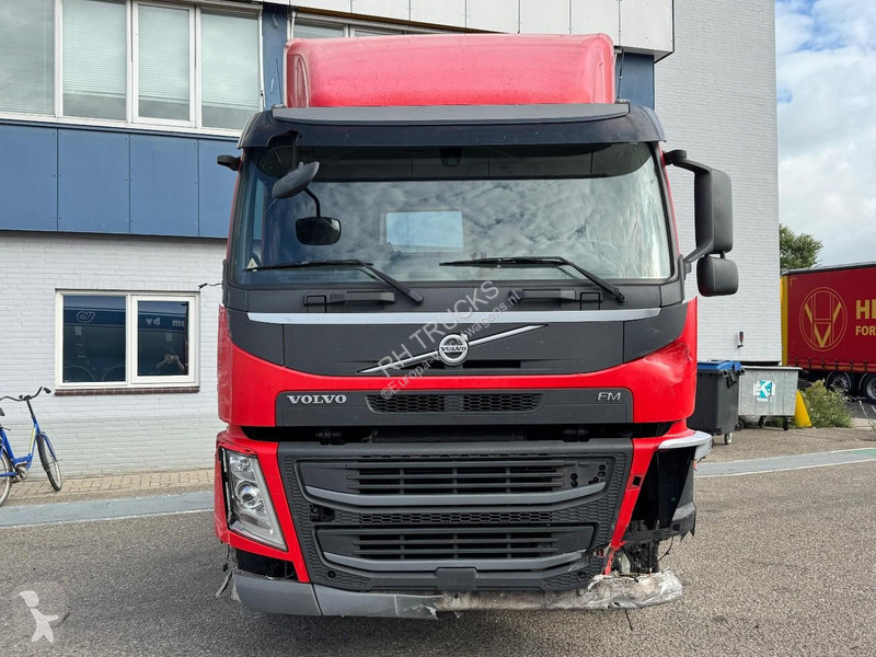 Trekker Volvo FM 370 4X2 EURO 6 - DAMAGED
