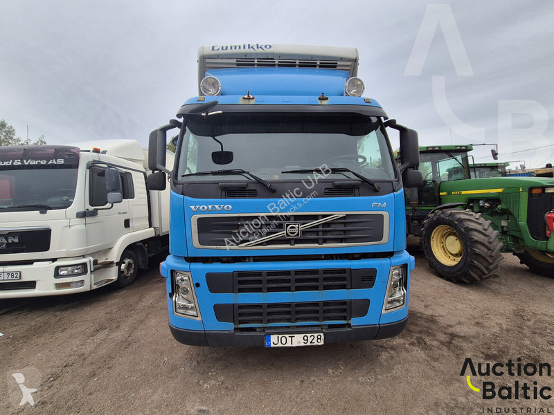 Camion Volvo FM360