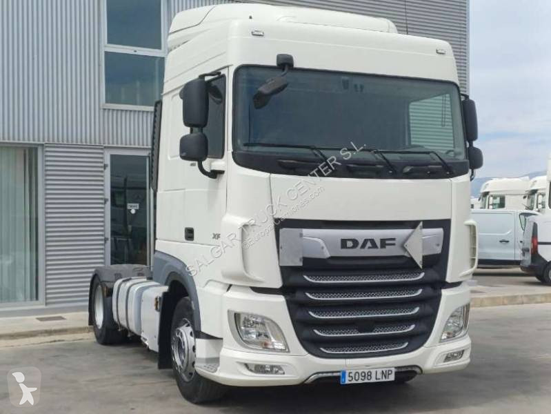 Cabeza tractora DAF