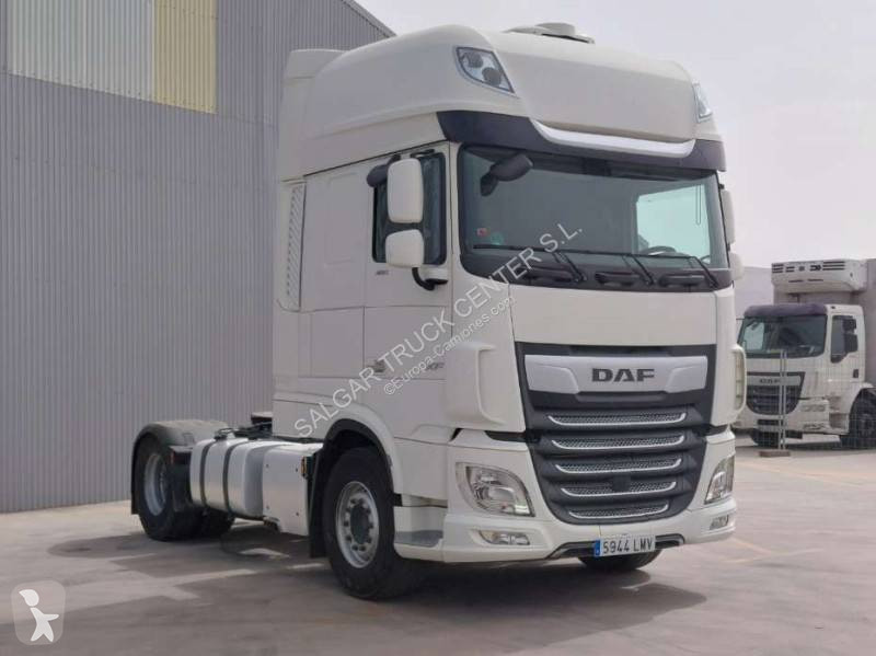 Cabeza tractora DAF