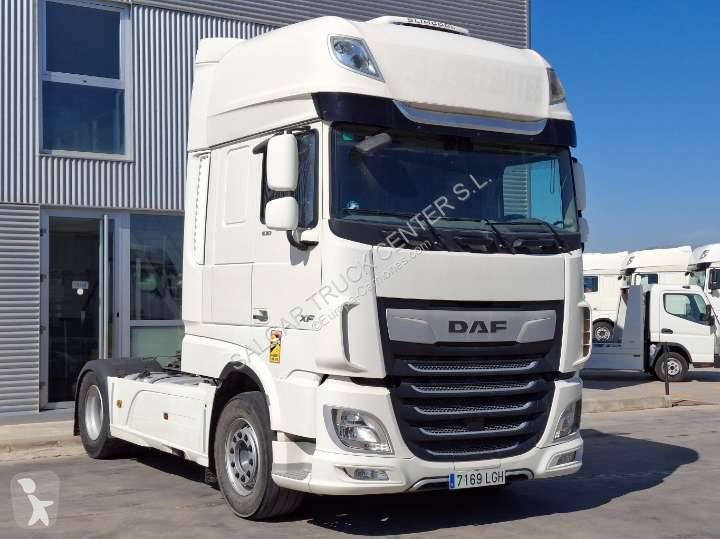 Cabeza tractora DAF