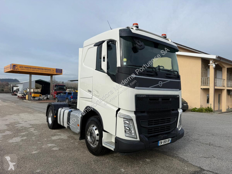 Tracteur Volvo 500