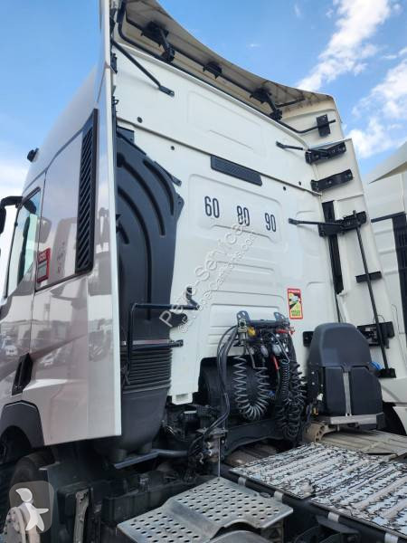 Cabeza tractora Renault