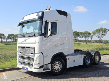 Cabeza tractora Volvo