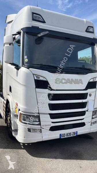 Cabeza tractora Scania
