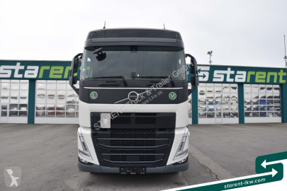 Cabeza tractora Volvo