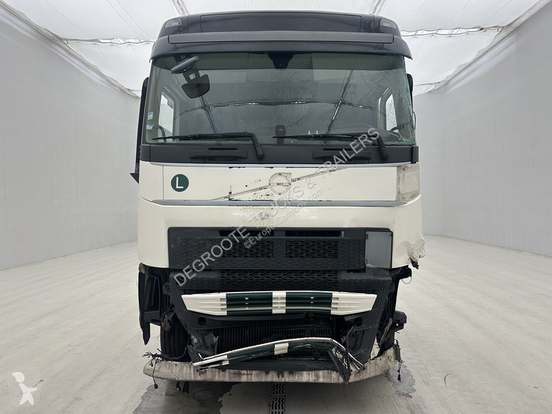 Cabeza tractora Volvo FH 460 Globetrotter - ADR