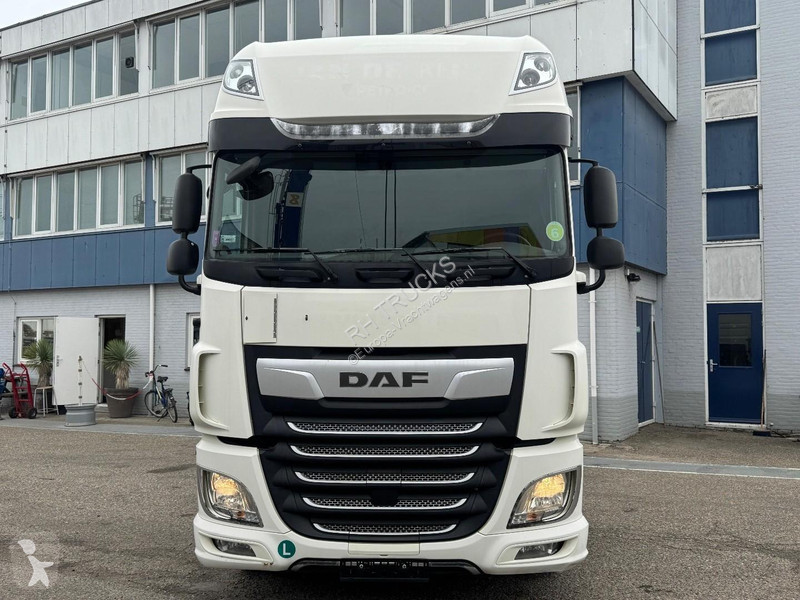 Trekker DAF XF  4X2 EURO 6 MEGA