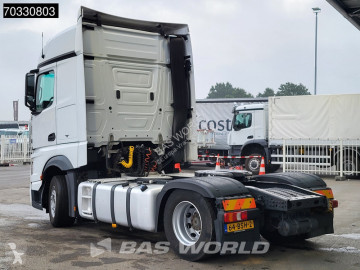 Trekker Mercedes Actros 1843 4X2 BigSpace NL-Truck Retarder 2x Tanks
