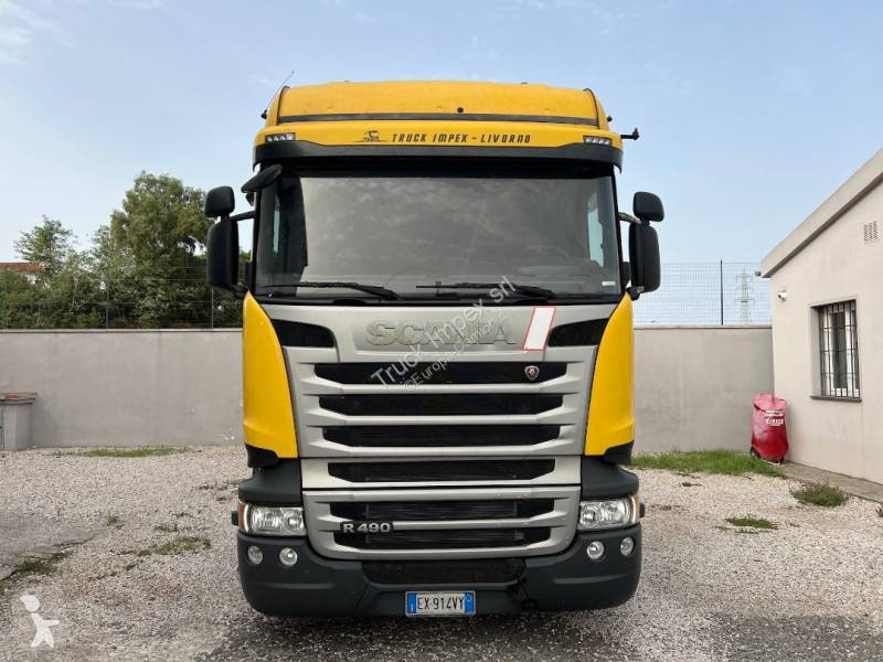 Тягач Scania