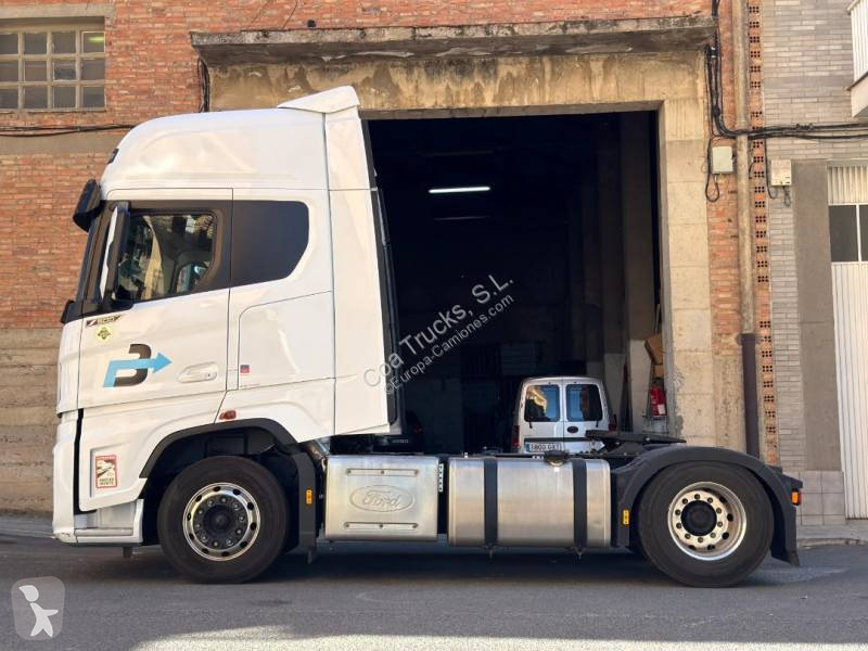 Cabeza tractora Ford Trucks