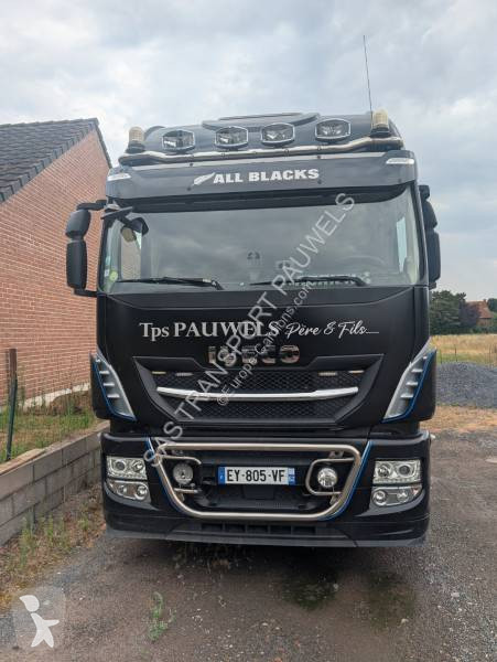 Cabeza tractora Iveco