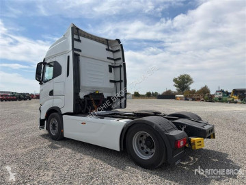 Cabeza tractora Iveco