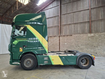 Cabeza tractora DAF