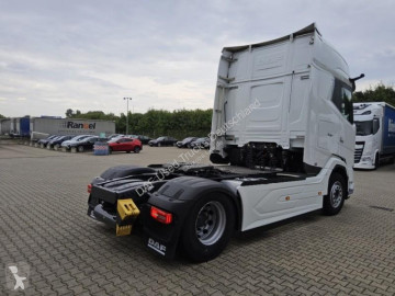 Cabeza tractora DAF XG + 530 FT 4X2