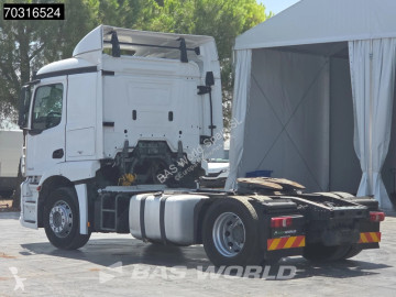 Cabeza tractora Mercedes