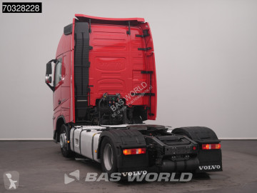 Cabeza tractora Volvo