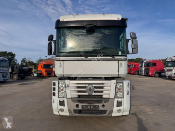 Cabeza tractora Renault