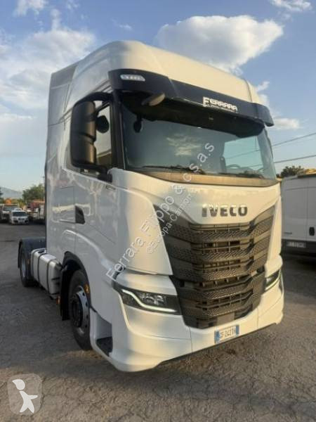 Iveco  tractor unit