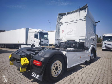 Cabeza tractora DAF