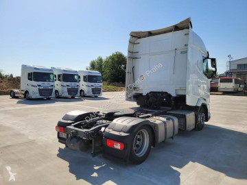 Cabeza tractora DAF