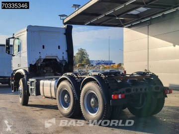 Cabeza tractora Mercedes nueva