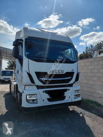 Cabeza tractora Iveco