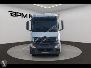 Cabeza tractora Mercedes