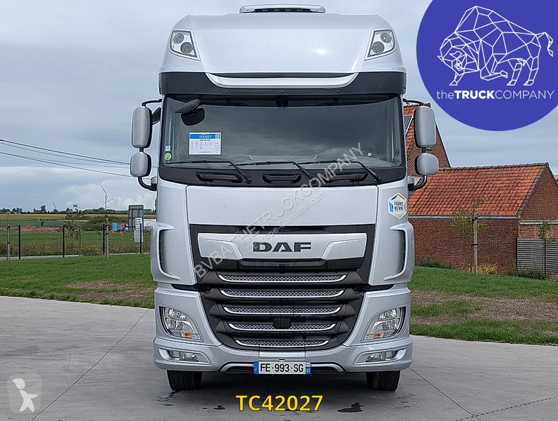 Nyergesvontató DAF 530